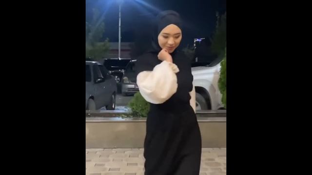 Эрнис Айдаралиев үй-бүлөсү менен түшкөн видеосун жарыялады смотреть онлайн