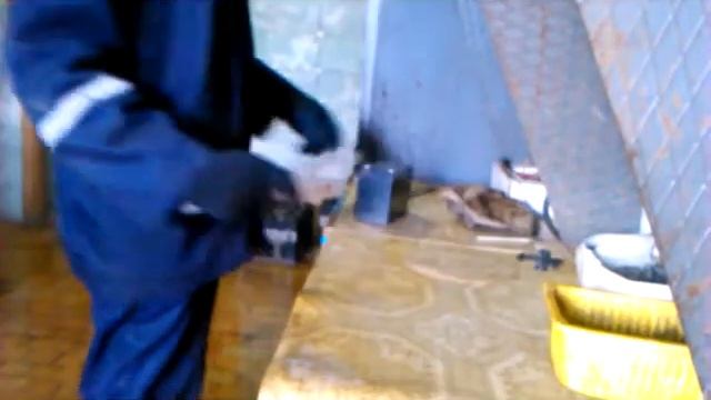 Разбираем аккумулятор CSB от бесперебойного БП для выяснения причины неисправности смотреть онлайн