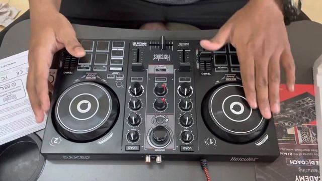 Best DJ Controller For Beginners | Unboxing Hercules DJC Inpulse 200 | In Hindi смотреть онлайн
