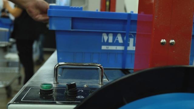 Logmore QR Data Logger In Action - Pharmaceuticals смотреть онлайн