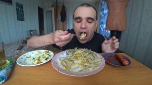 МУКБАНГ АСМР МАКАРОНЫ / СОСИСКИ ЖАРЕНЫЕ / СЫРНЫЙ СОУС / САЛАТ / КЕТЧУП / EATING ASMR Mukbang #592