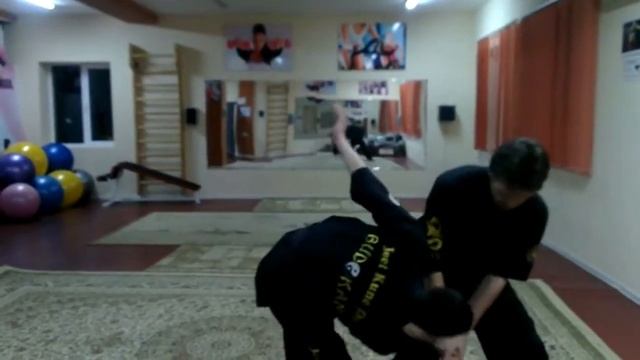 Освобождение от захватов с болевыми на ЗЕЛЕНО-СИНИЙ пояс Джит Кун До BUDOKAN Ташкент смотреть онлайн