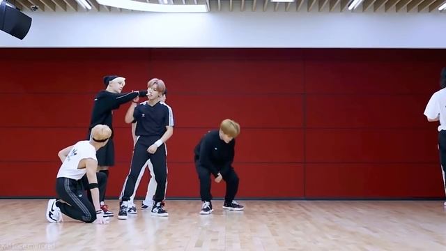 [Stray Kids - Thunderous] dance practice mirrored смотреть онлайн