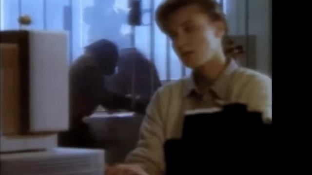 Travis the Chimp - The chimp that ATE his owners friend face off. Pepsi commercial ( Red Jacket ) смотреть онлайн