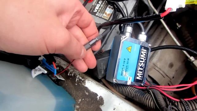 Установка и подключение биксеноновых ламп Mitsumi на автомобиль Славута своими руками смотреть онлайн
