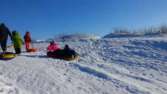 Январь 2017. Мороз минус 20. Горка❄? смотреть онлайн