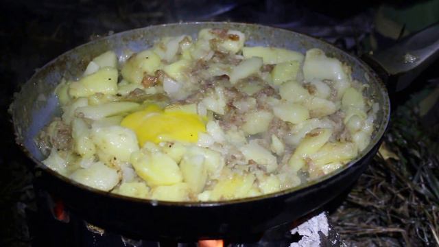 Жареная картошка.Рыбалка на р.Тура. 5 сентября 2016 смотреть онлайн