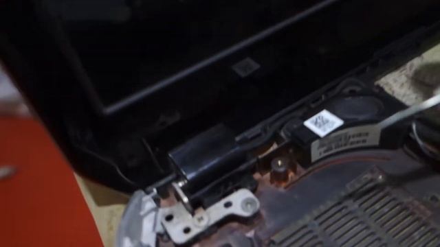 ПЕТЛИ Ноутбука РЕМОНТ Легко и Просто! СЛОМАЛОСЬ КРЕПЛЕНИЕ ПЕТЕЛЬ НОУТБУКА смотреть онлайн