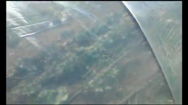 Поднимаю купол сама / Клубничный день... смотреть онлайн