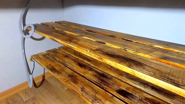 Кухня ЛОФТ. Продолжение. Нижние шкафчики и полочки. смотреть онлайн