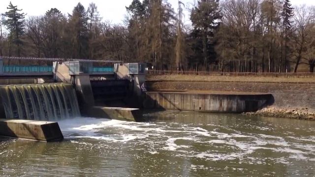 Дамба в Германии смотреть онлайн