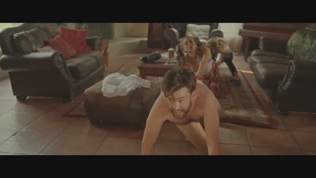 (Не)идеальные роботы (2023) Трейлер на русском смотреть онлайн