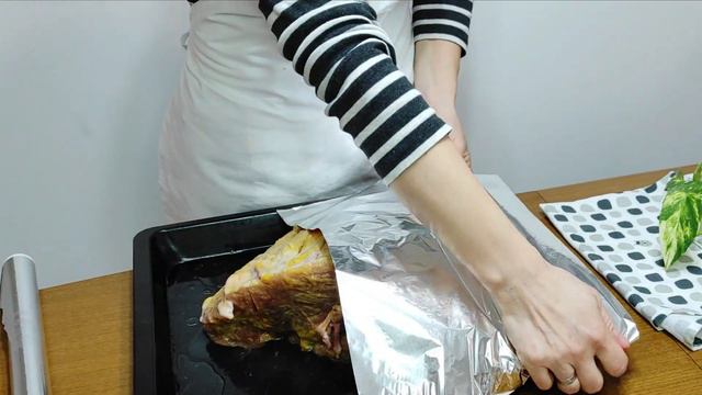 Oven Roasted Boneless Pork Leg with potato and vegetable #recipe смотреть онлайн