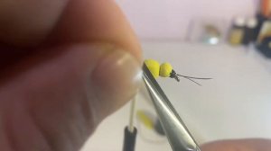 Мушка Жук на голавля