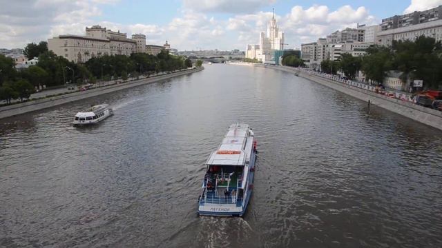 Москва. Нижняя Краснохолмская улица и Водоотводный канал (2017.06.07) смотреть онлайн