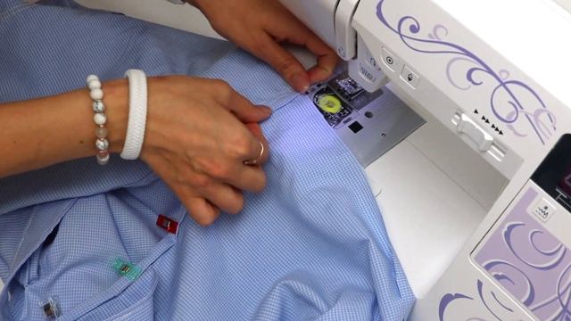 Из старой мужской рубашки сшила оригинальную и полезную вещь - Переделка старых вещей смотреть онлайн