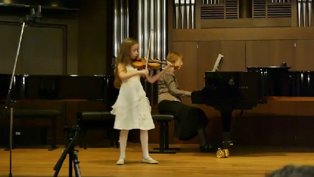 Стефания Винник, 7 лет. Данкля, вариации на тему Пачини. смотреть онлайн