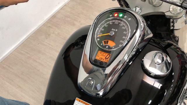 SUZUKI INTRUDER C800 USADA смотреть онлайн