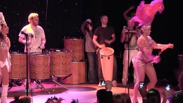 Madison Carnaval 2011 | Samba Dance with Handphibians and Masamba Dance смотреть онлайн