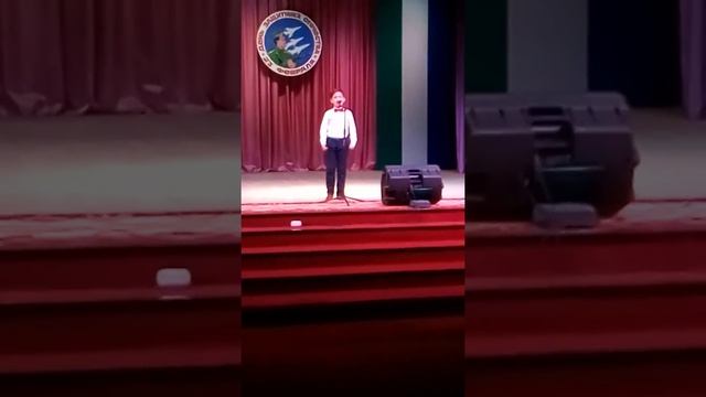 Макаримов Арслан читает стихотворение Л.Протасова «РОССИЮШКА» смотреть онлайн