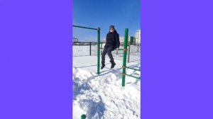 как делать кумкват на турнике.