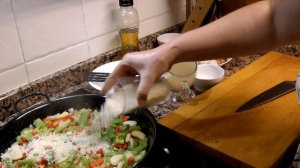 Как приготовить паэлью дома? Это совсем не сложно!