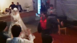 Зажигательный танец ингушской невесты !!! Офигеть .mp4
