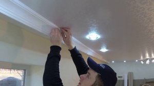 ✅ ПОТОЛОЧНЫЙ ПЛИНТУС (Галтели)!!! ЛЕГКО и БЫСТРО. Как приклеить потолочный плинтус