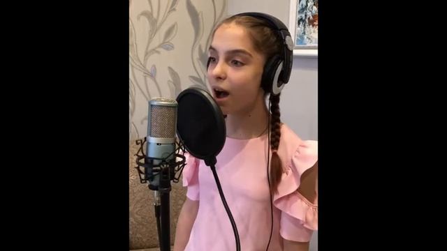 Птицы белые. Поют Юлия и Анастасия Черновы смотреть онлайн