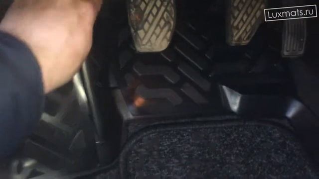 Всесезонные 3D автомобильные коврики в салон Nissan Qashqai (Ниссан Кашкай) 2007-2013 LUXMATS смотреть онлайн
