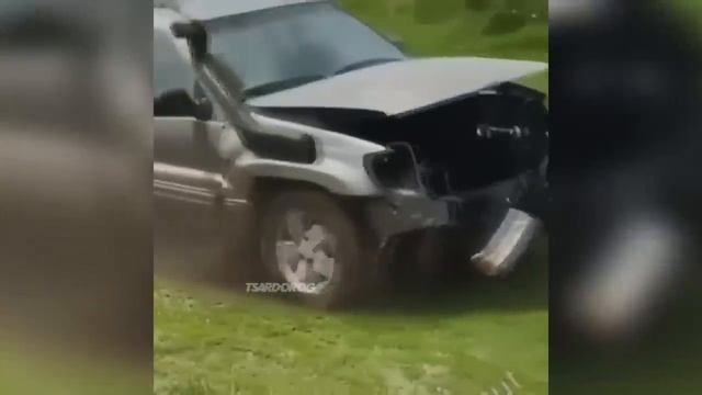 ЛУЧШИЕ АВТО ПРИКОЛЫ 2022_ Я РЖАЛ ДО СЛЕЗ, СМЕШНЫЕ РУССКИЕ АВТО МОМЕНТЫ #48.mp4 смотреть онлайн