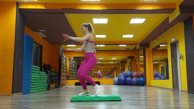 Step aerobics - Basic level смотреть онлайн