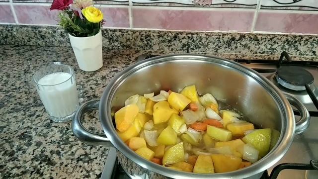 Тыквыенного супа........Balkabaği çorbasi