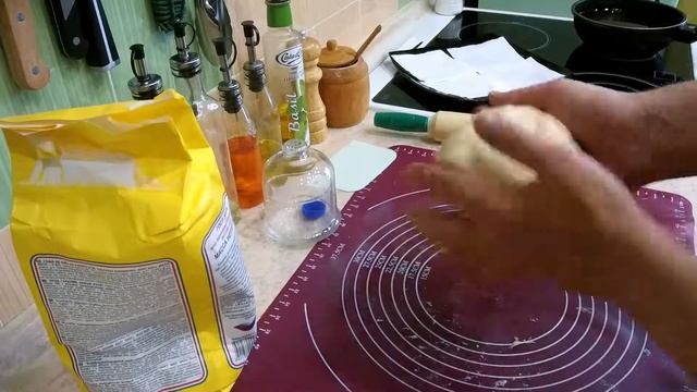 С этим десертом невозможно ошибиться! Рецепт пышных пончиков! смотреть онлайн