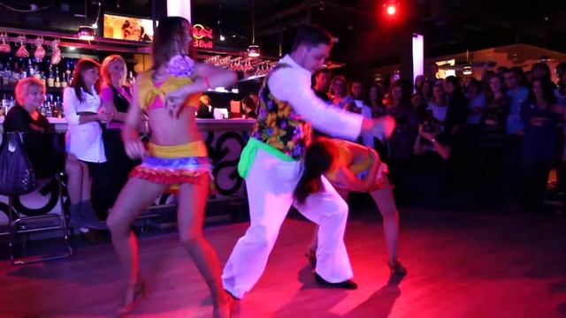 Сальса на троих!! смотреть онлайн