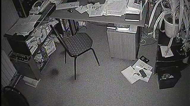 Ловля крысы ночь_4я(по столу-2) _16_02 смотреть онлайн