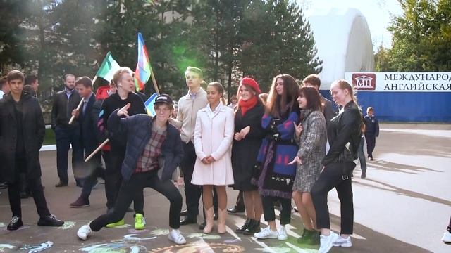 День Мира в Международной Английской Школе смотреть онлайн