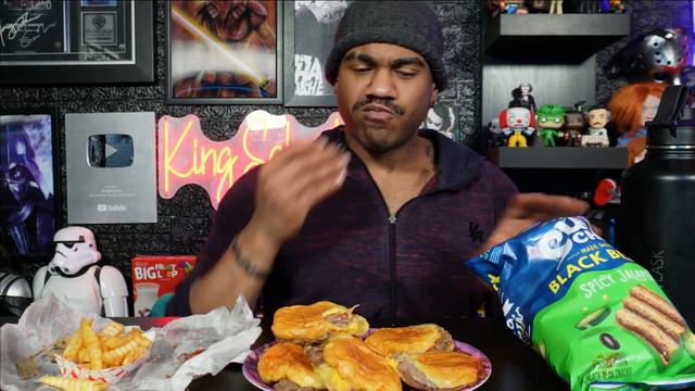 Is White Manna REALLY the #1 Burger Spot in the US?!!? смотреть онлайн