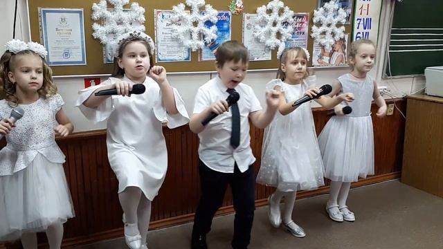 Ансамбль "Улыбка" смотреть онлайн