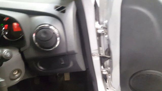 172KE1561 - 2017 Dacia Logan 1.5 dCi 90 ALTERNATIVE 11,950 смотреть онлайн