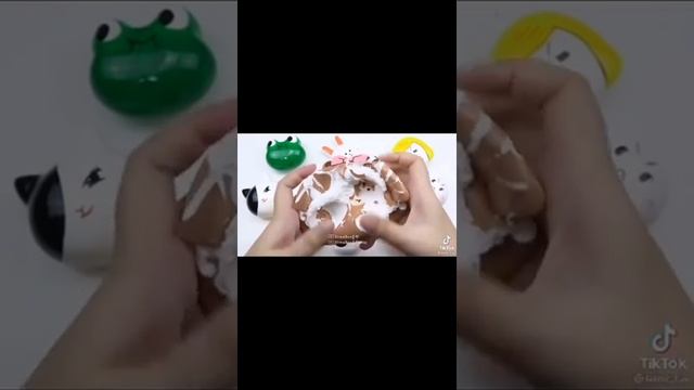 хрустяшки и истории+немного мела(в конце ногти)