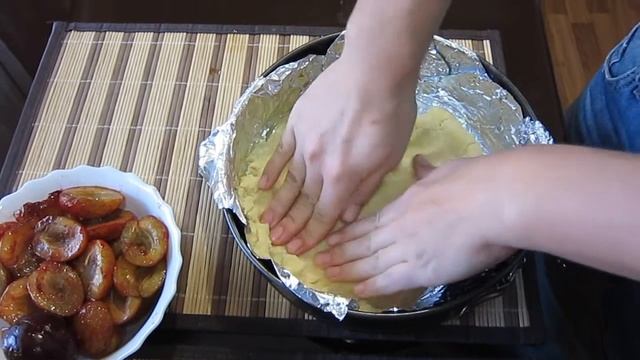 Страсбургский пирог со сливами смотреть онлайн