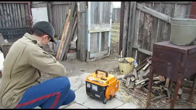 Бензиновая электростанция GN-850 на 2 тактном двигателе. смотреть онлайн