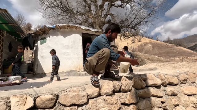 Visiting and helping Babak: Atabak's journey of empathy to his brother From Par Channel смотреть онлайн