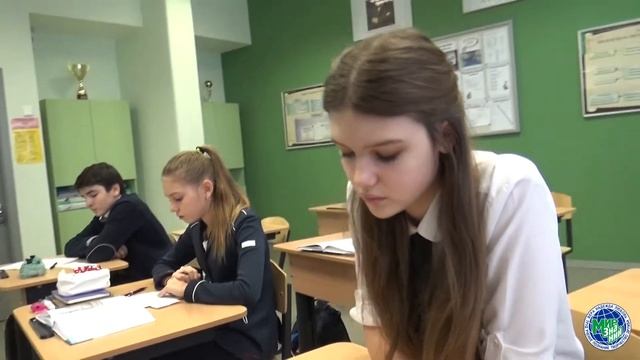 Школьный влог с Валерией Кислицыной - часть 10, русский язык