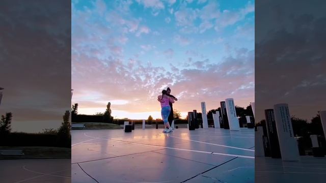 Sunset Kizomba with Eytan I. смотреть онлайн