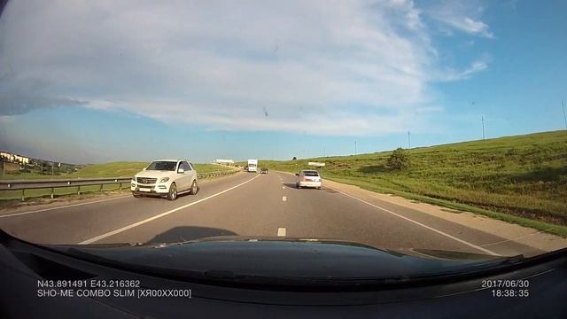 Обгон в шаге от смерти... смотреть онлайн