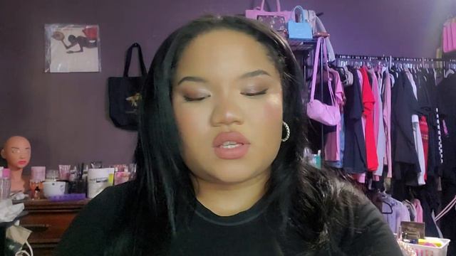 Tour My Makeup Vault !!💕💄 смотреть онлайн