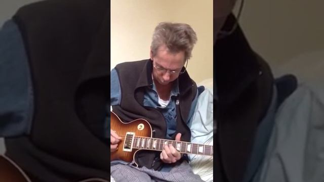 You bring out the boogie in me! смотреть онлайн