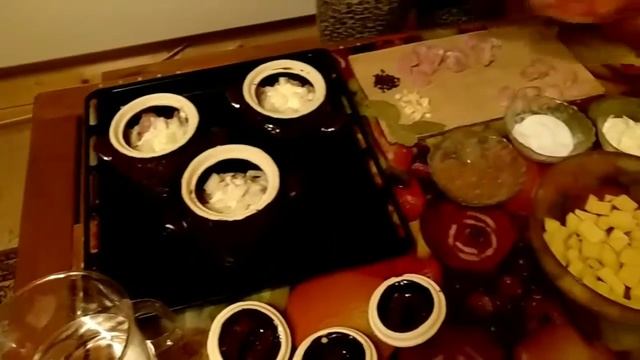 Жаркое в горшочках по домашнему в духовки!!! смотреть онлайн